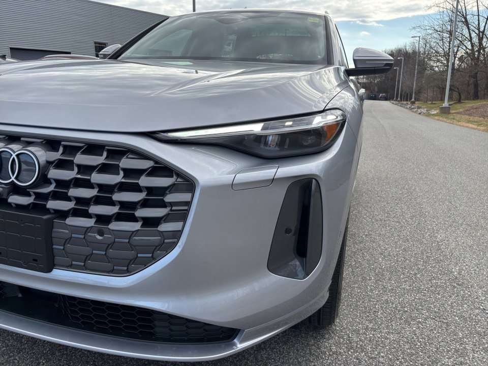 New 2025 Audi Q5 Premium Plus image 26