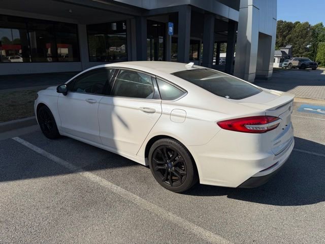 Used 2019 Ford Fusion SE w/ Equipment Group 151A image 3