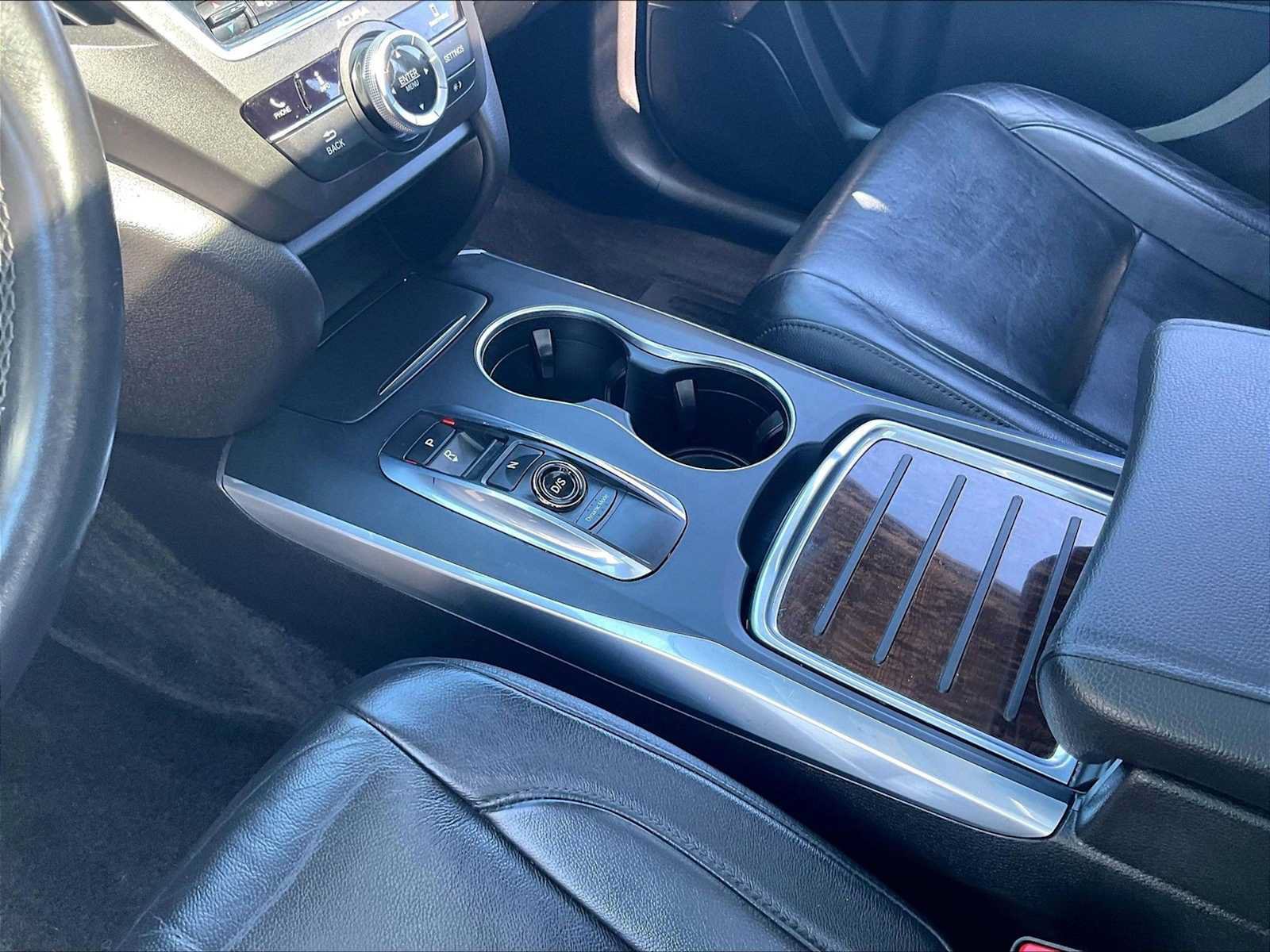 Used 2018 Acura MDX SH-AWD image 19