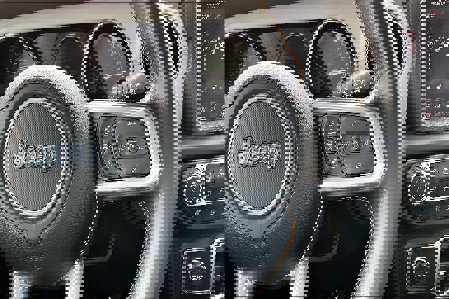 Used 2021 Jeep Wrangler Unlimited Sahara image 24