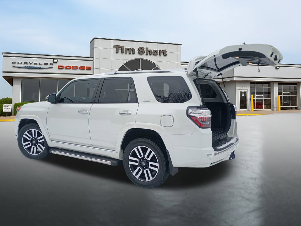 Used 2020 Toyota 4Runner 4WD image 31