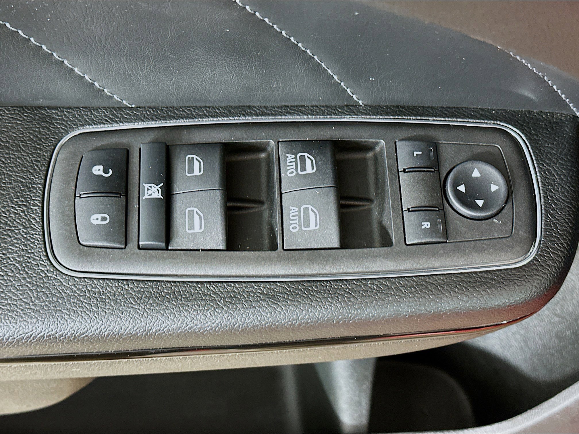 Used 2023 Dodge Charger R/T w/ Daytona Edition Group image 15