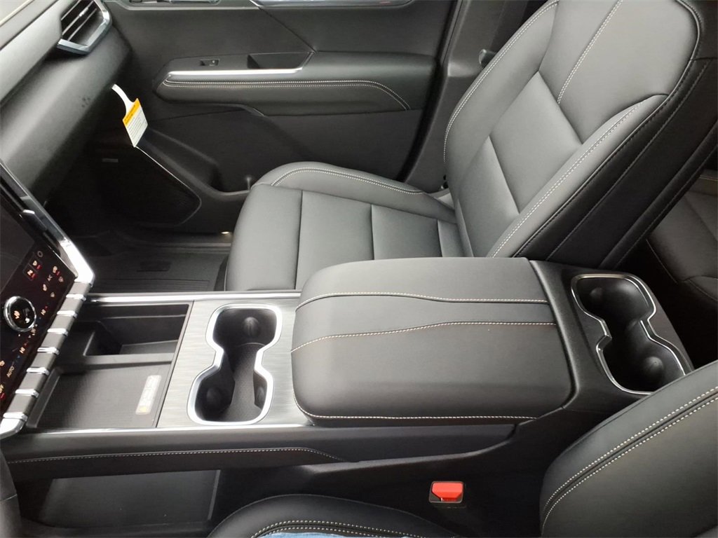 New 2026 GMC Acadia Elevation image 14