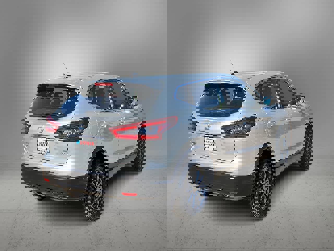 Used 2020 Nissan Rogue Sport S image 8