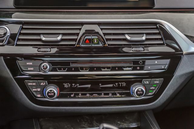 Used 2018 BMW 540i xDrive 540i xDRIVE - M SPORT - NAV - image 29