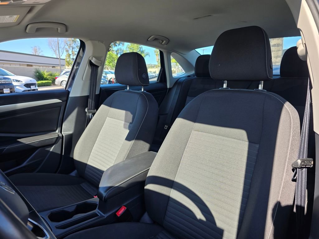 Used 2024 Volkswagen Jetta S image 15