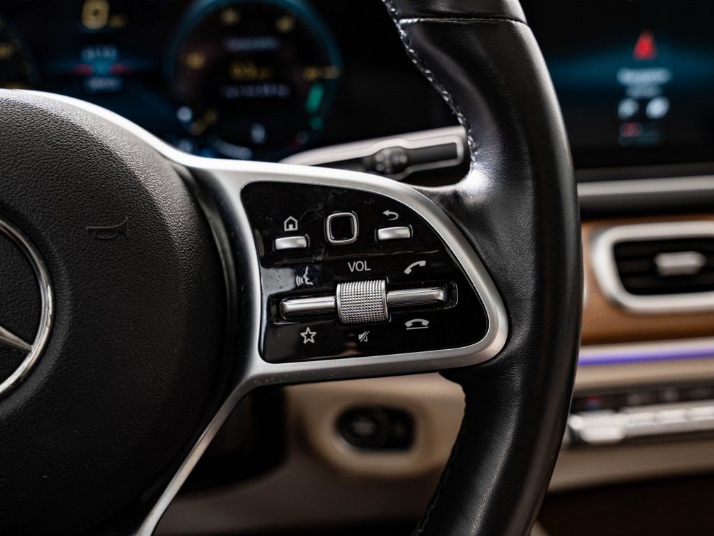 Used 2022 Mercedes-Benz GLE 350 4MATIC w/ AMG Line Exterior image 30