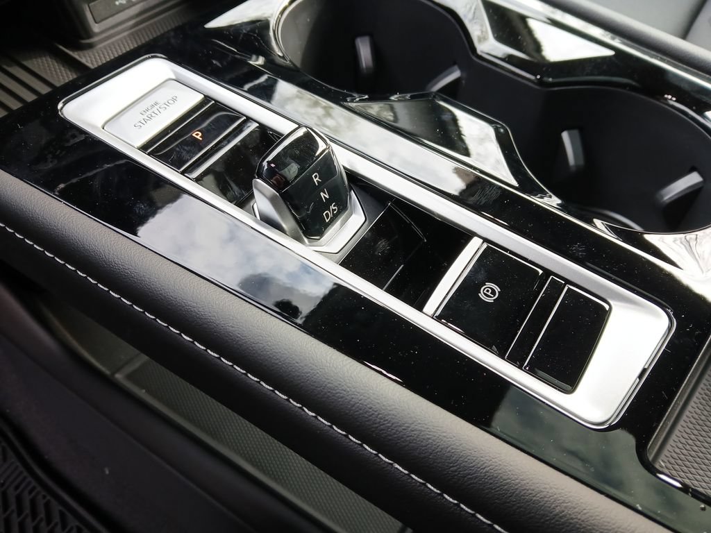 New 2026 Volkswagen Atlas SE FWD image 23