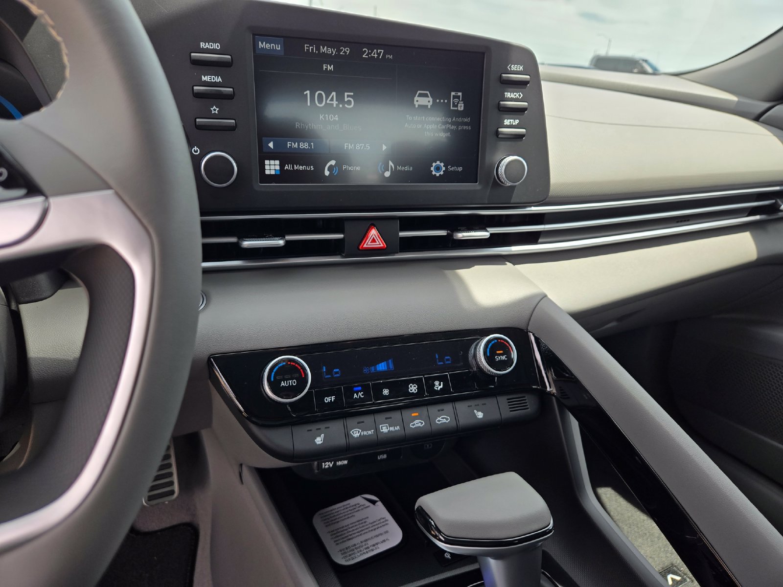 New 2026 Hyundai Elantra SEL Sport Premium FWD image 11