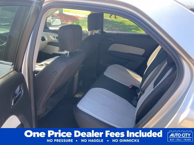 Used 2017 Chevrolet Equinox LS FWD image 29