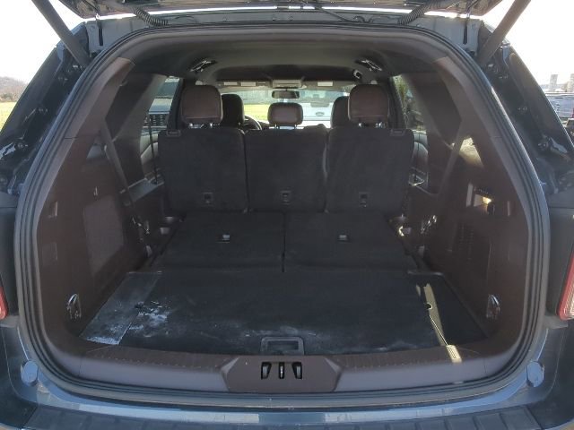 Used 2023 Ford Explorer King Ranch w/ Technology Package image 11