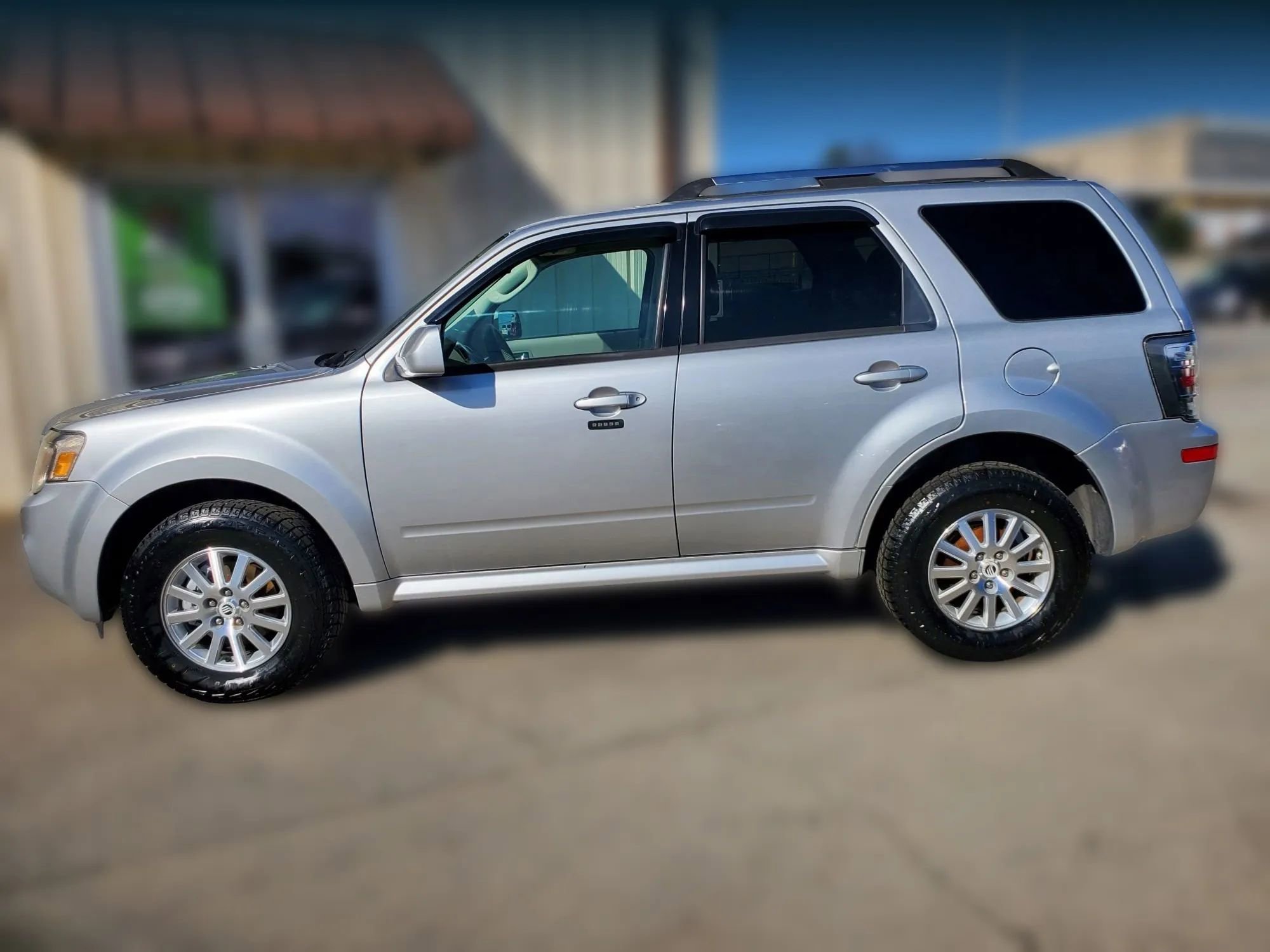 Used 2010 Mercury Mariner Premier image 6