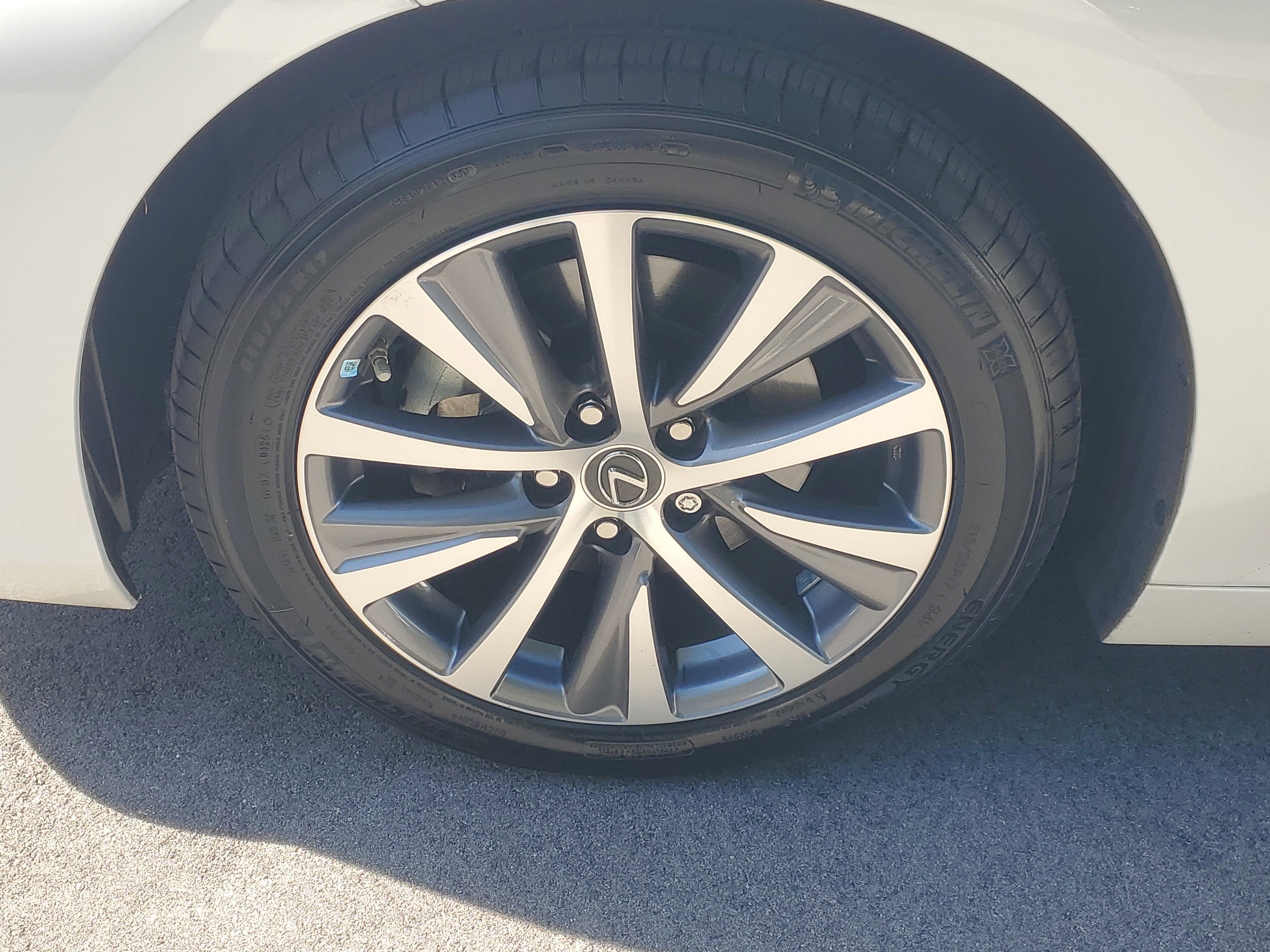 Used 2021 Lexus ES 350 w/ Premium Package image 4