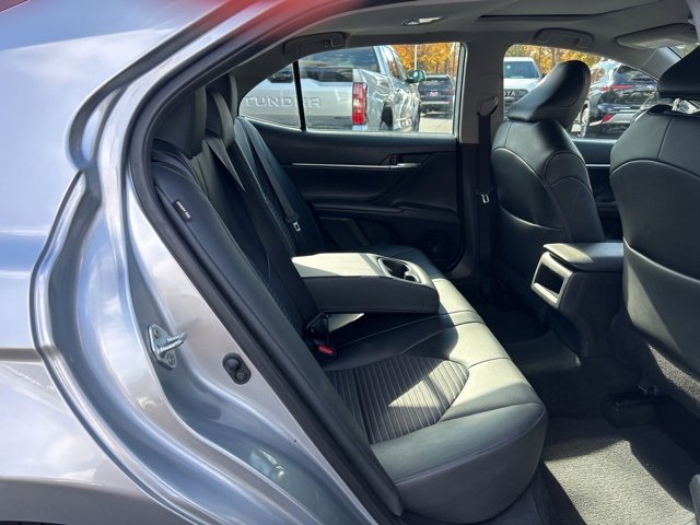 Used 2023 Toyota Camry SE image 16