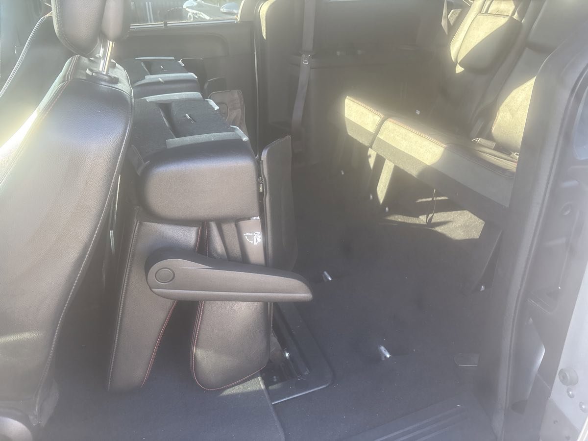 Used 2019 Dodge Grand Caravan GT image 25
