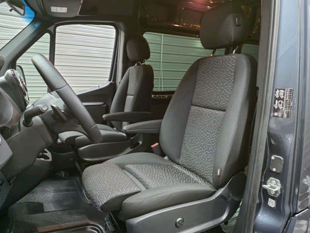 Used 2024 Mercedes-Benz Sprinter 3500 image 17