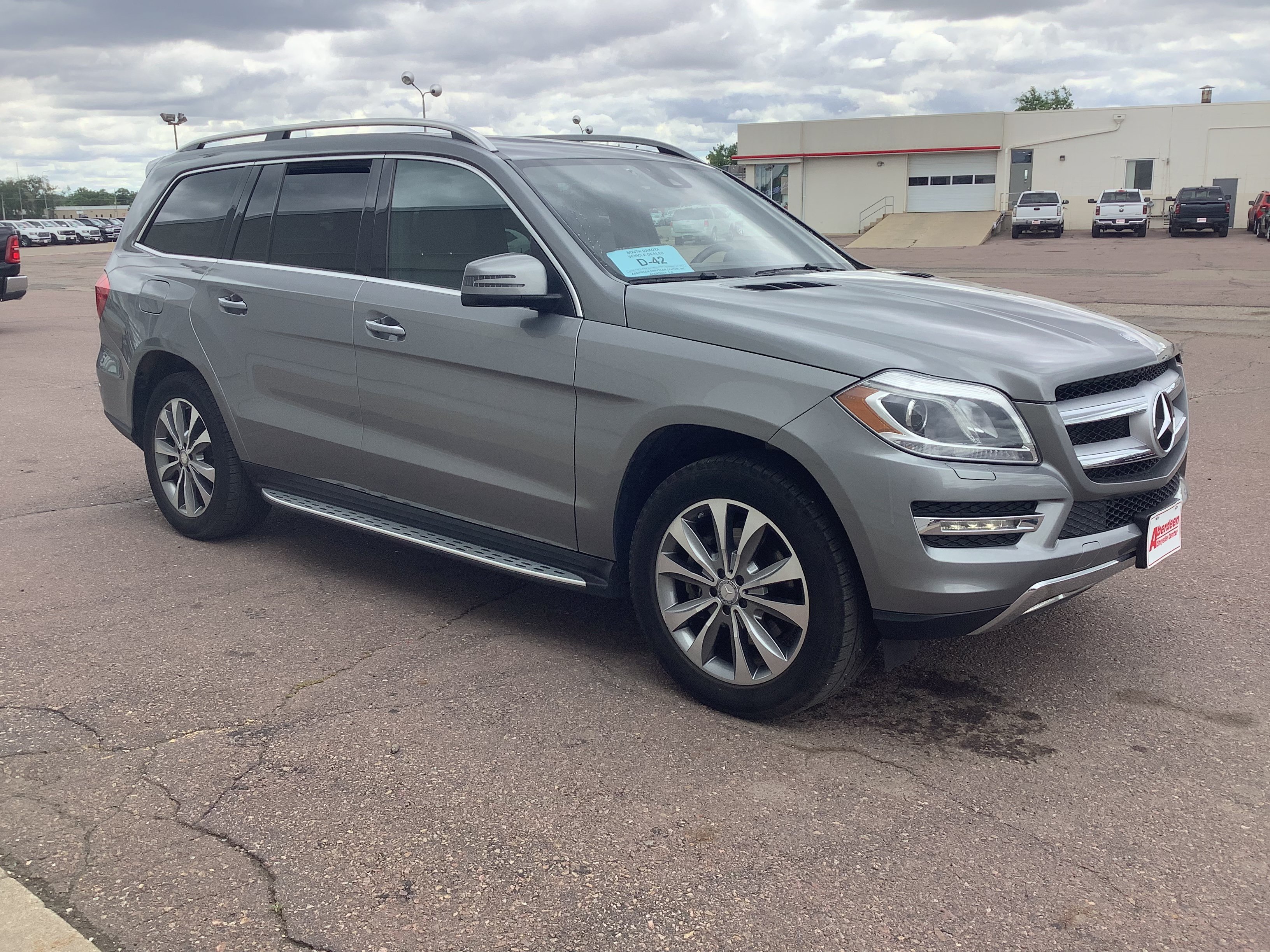 Used 2015 Mercedes-Benz GL 450 4MATIC image 4
