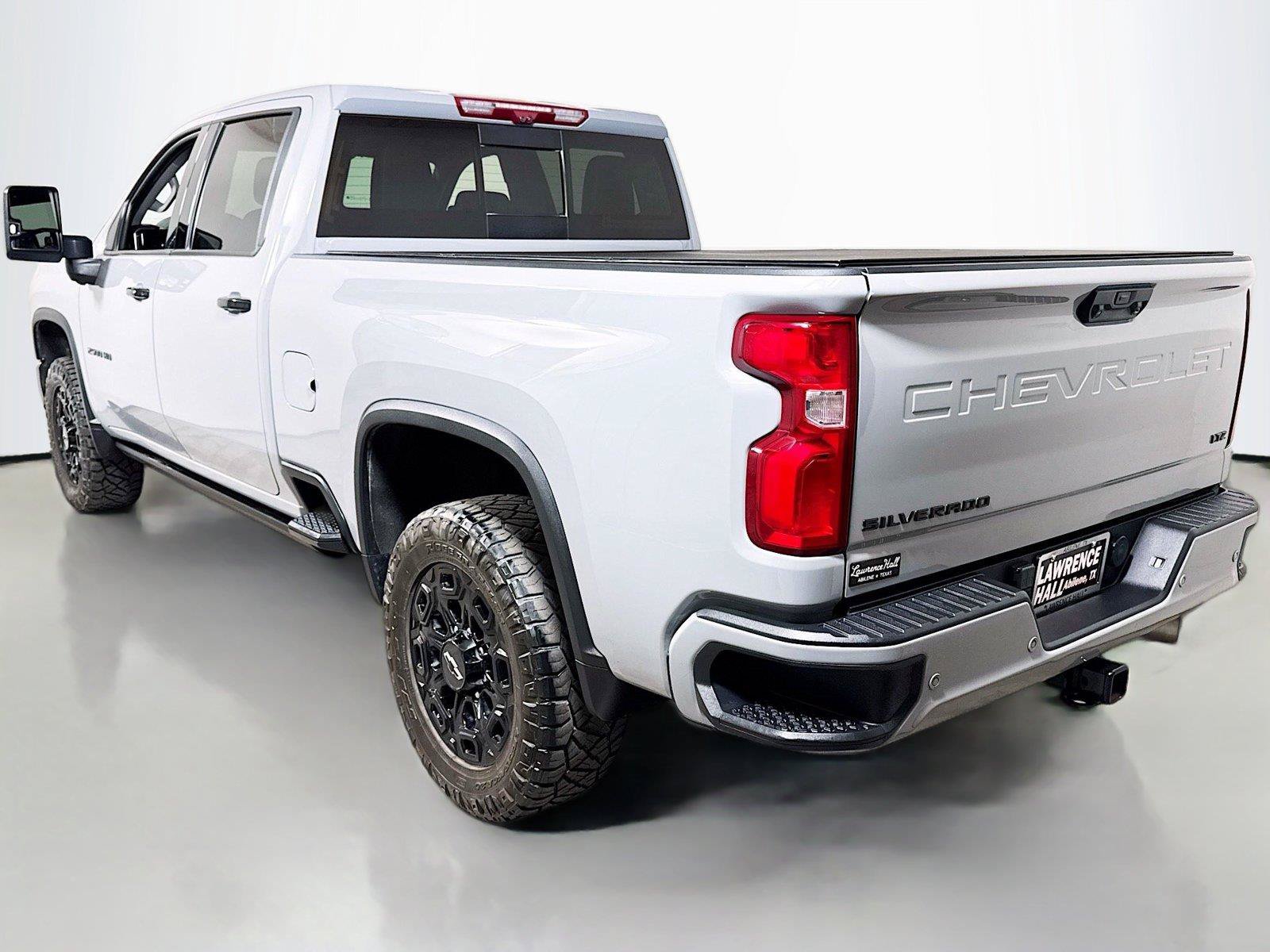 Used 2024 Chevrolet Silverado 2500 LTZ w/ LTZ Plus Package AWD/4WD image 6