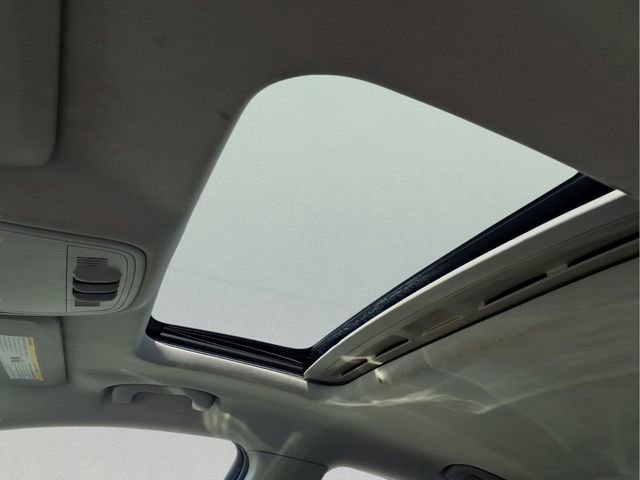 Used 2016 Buick Regal image 22