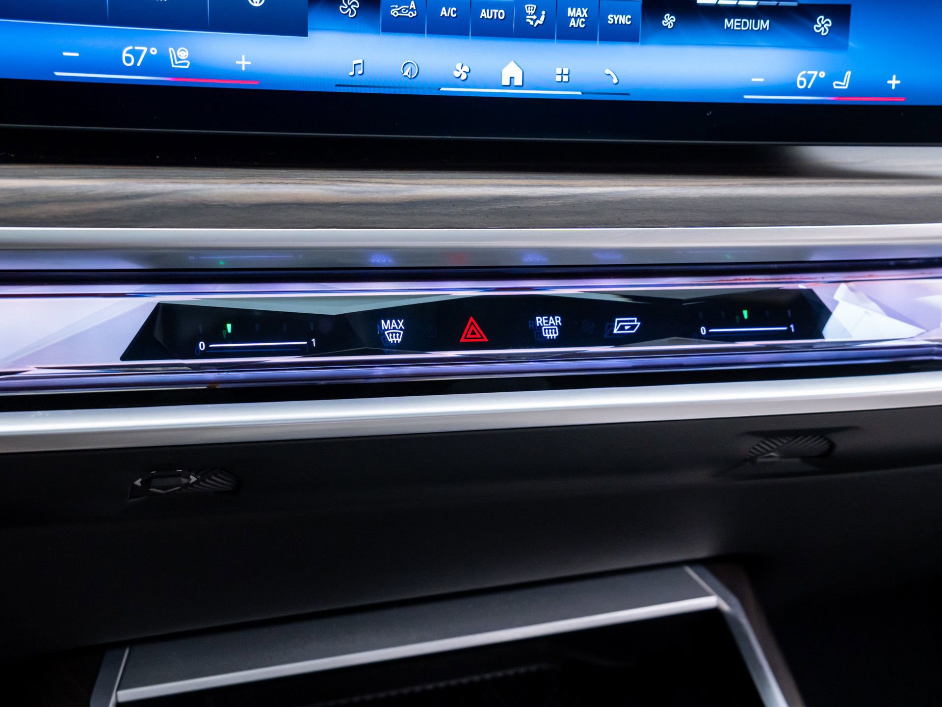 Certified 2024 BMW 760i xDrive image 29