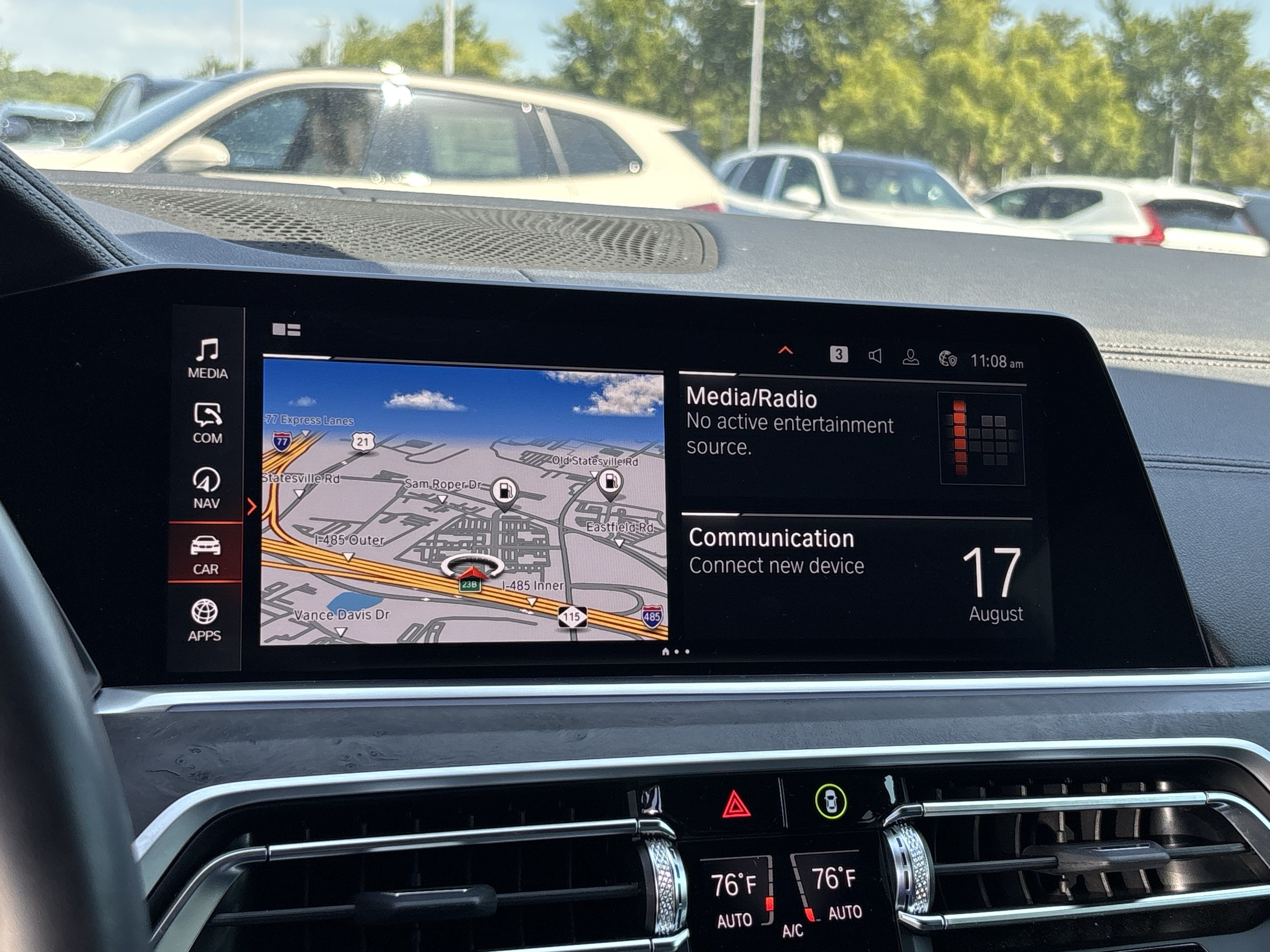 Used 2022 BMW X5 xDrive40i w/ M Sport Package AWD/4WD image 25