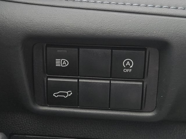 Used 2023 Toyota Highlander XLE FWD image 27