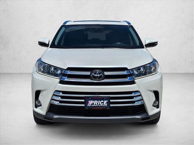 Used 2019 Toyota Highlander Limited Platinum AWD/4WD image 2