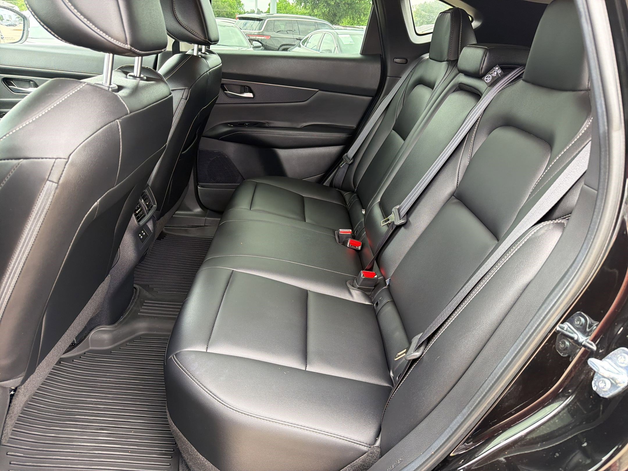 Used 2025 Nissan Murano SV FWD image 15