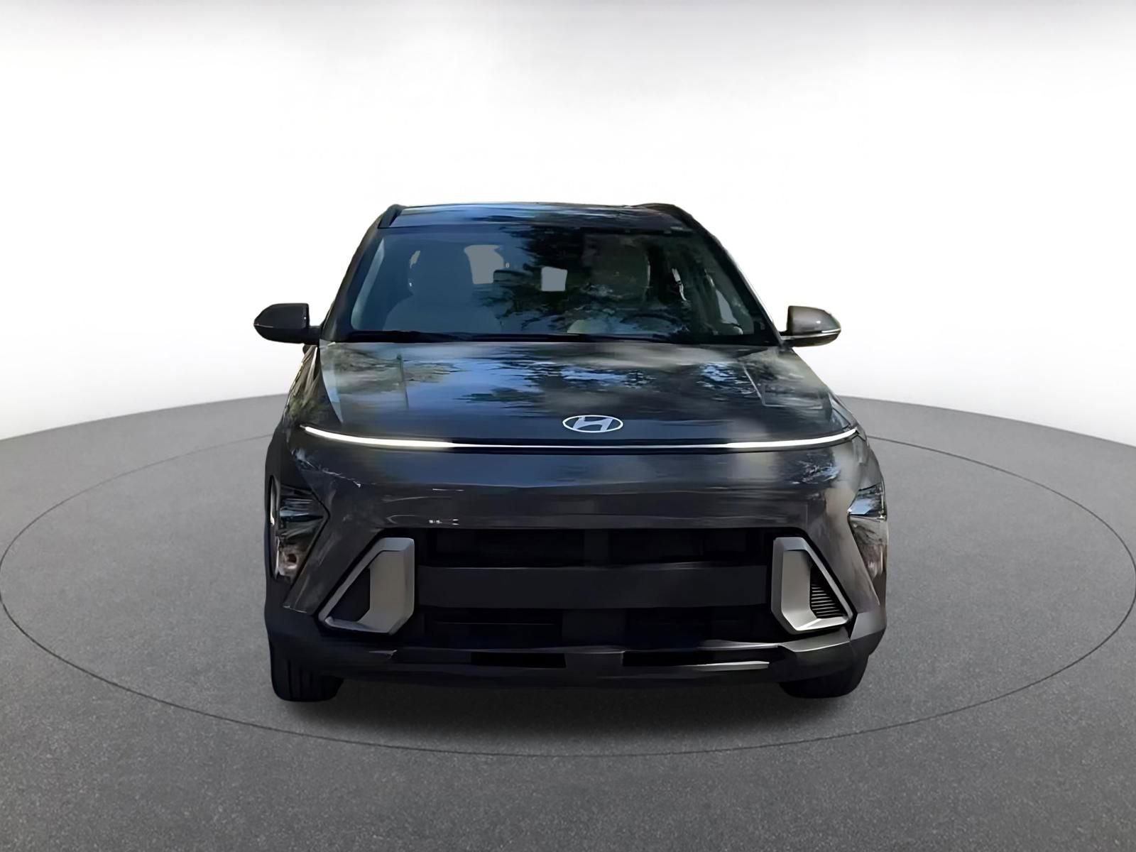 Used 2025 Hyundai Kona SEL image 4