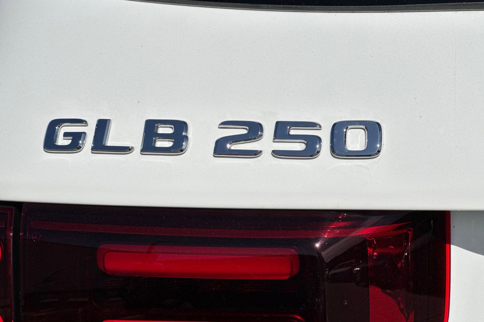 New 2026 Mercedes-Benz GLB 250 image 29