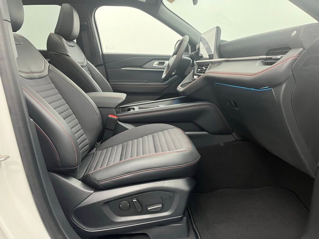 New 2026 Ford Explorer ST-Line w/ ST-Line Street Pack image 28