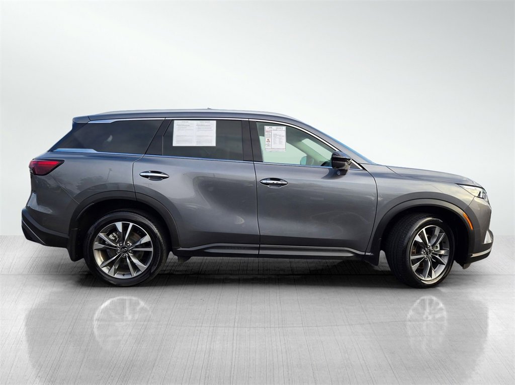Certified 2025 INFINITI QX60 Luxe image 3
