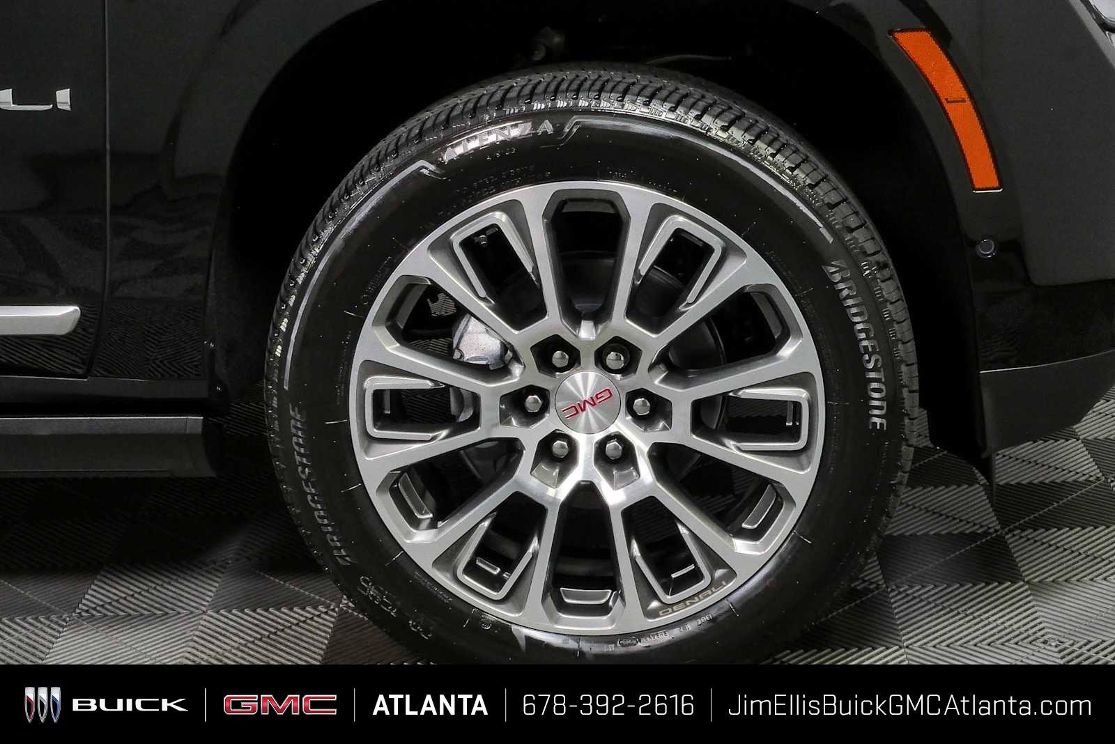 New 2026 GMC Yukon Denali w/ Denali Reserve Package AWD/4WD image 41