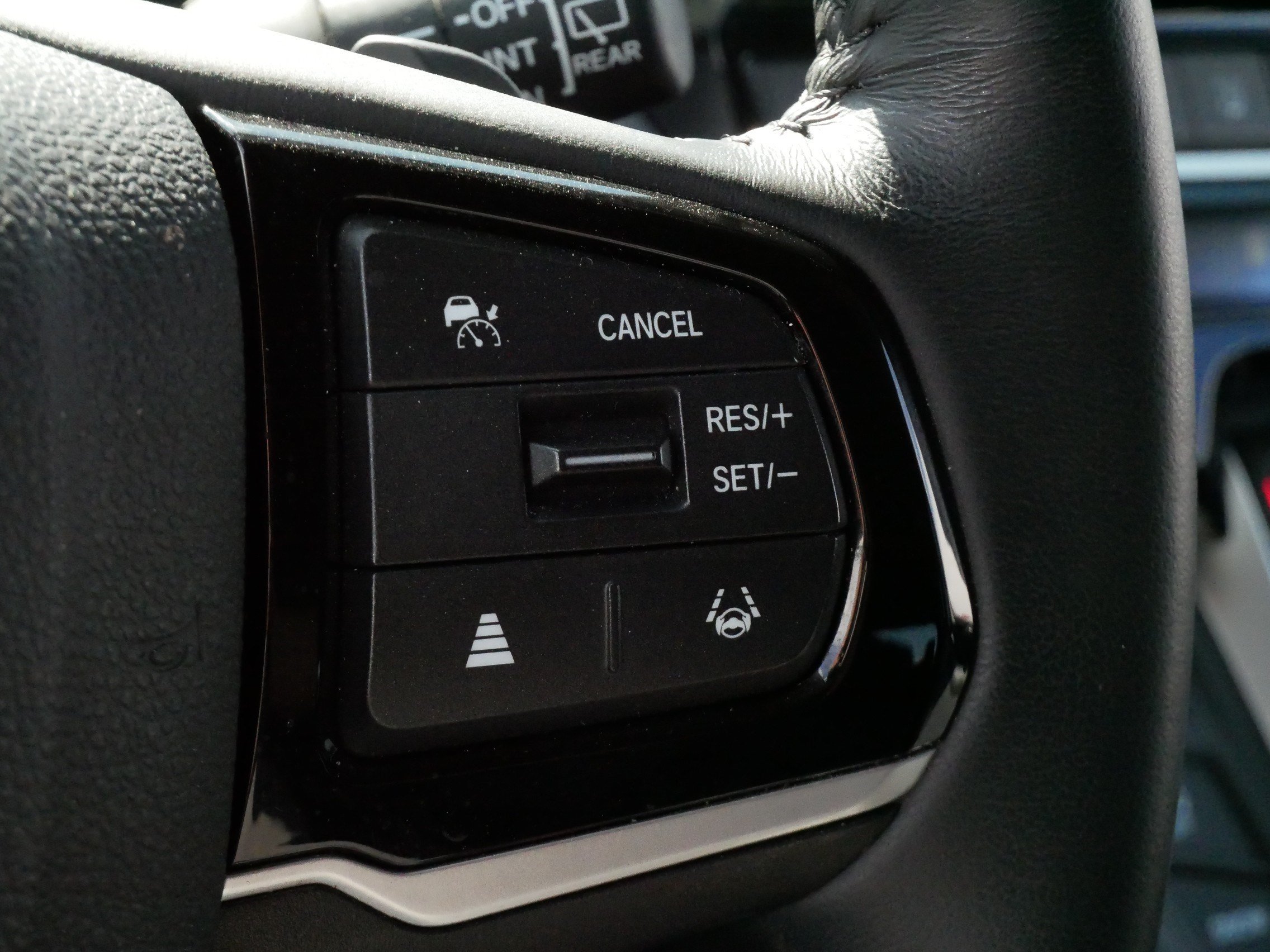 Used 2025 Honda Odyssey EX-L image 25