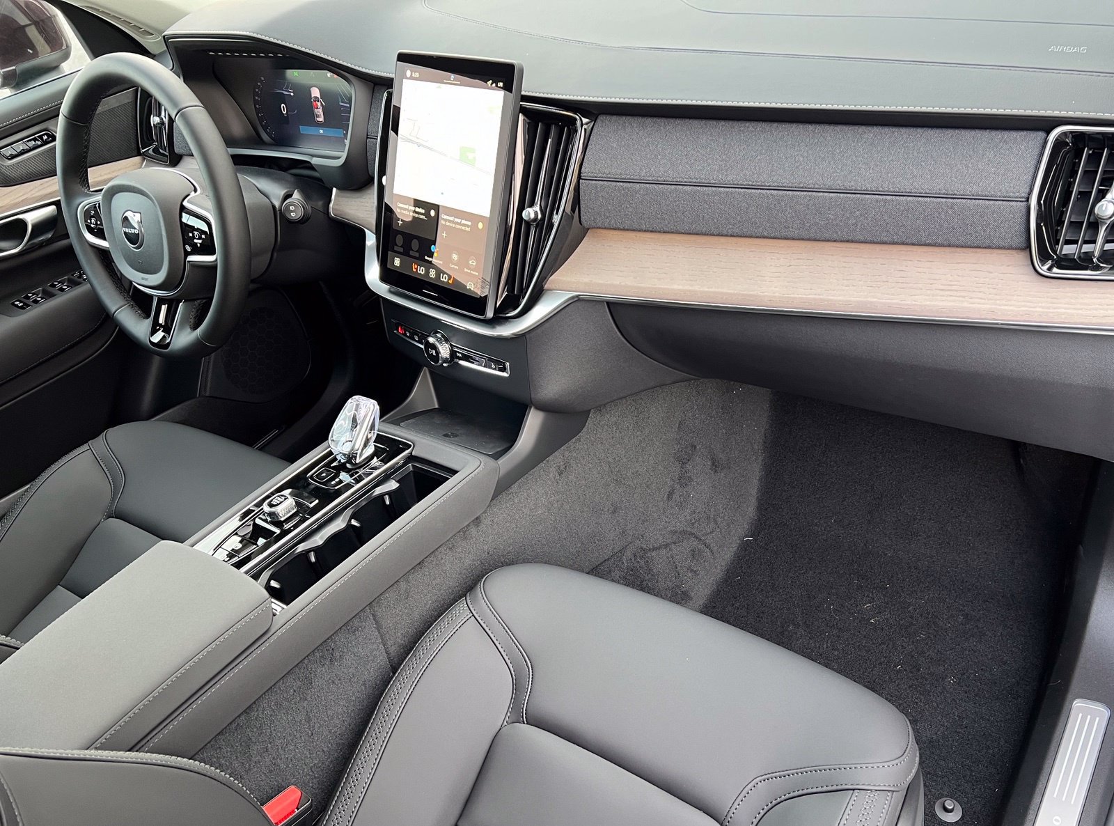 New 2027 Volvo XC90 B6 Plus AWD/4WD image 19