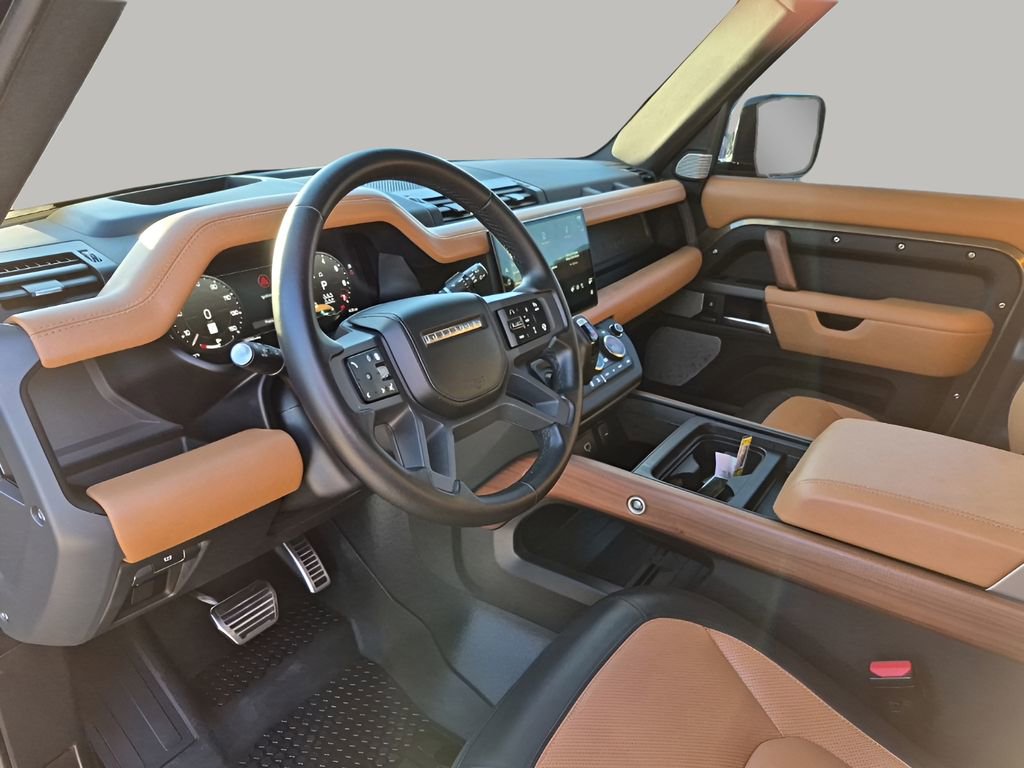 Used 2024 Land Rover Defender 130 X image 30