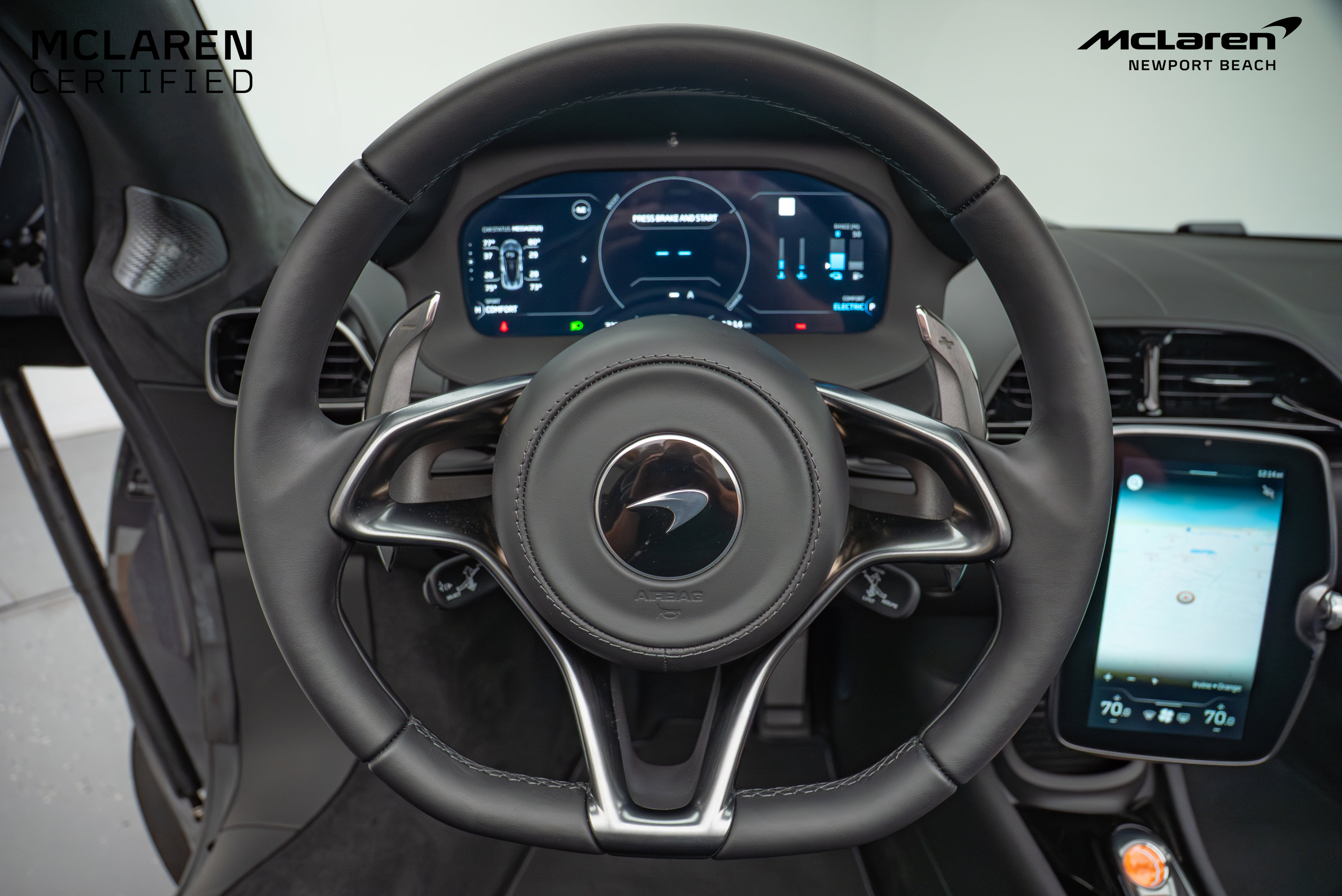 Used 2025 McLaren Artura Spider image 26