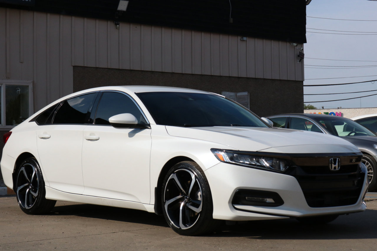 Used 2019 Honda Accord Sport image 3