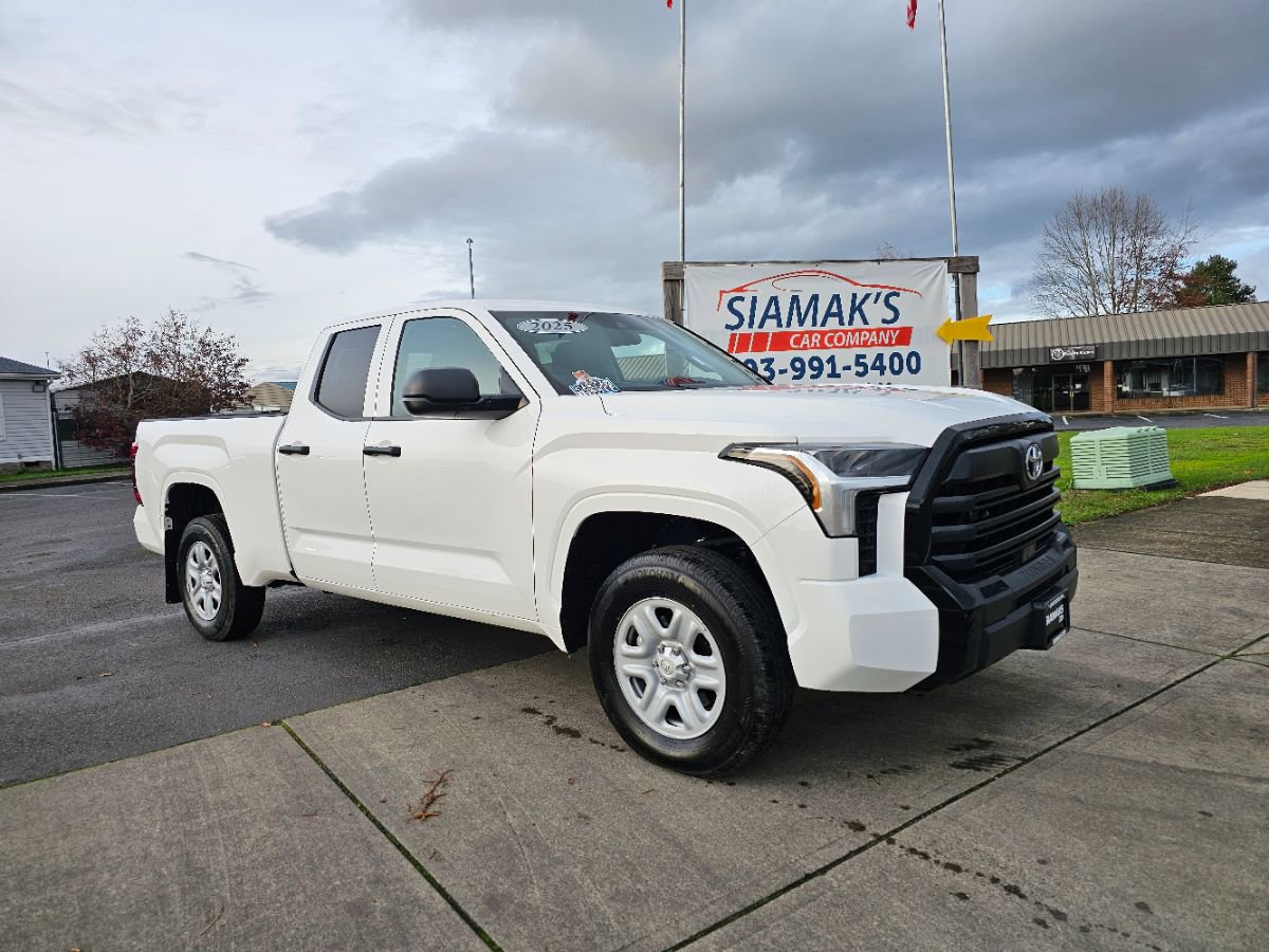 Used 2025 Toyota Tundra SR image 3