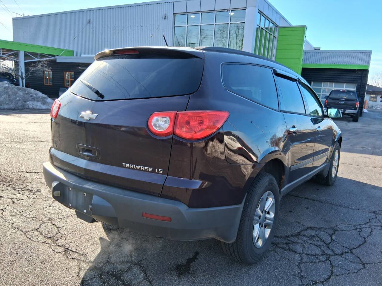Used 2010 Chevrolet Traverse LS image 5