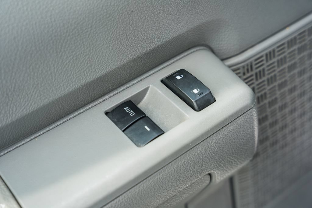 Certified 2021 Ford E-350 and Econoline 350 Super Duty w/ Power Windows & Locks Group RWD image 33