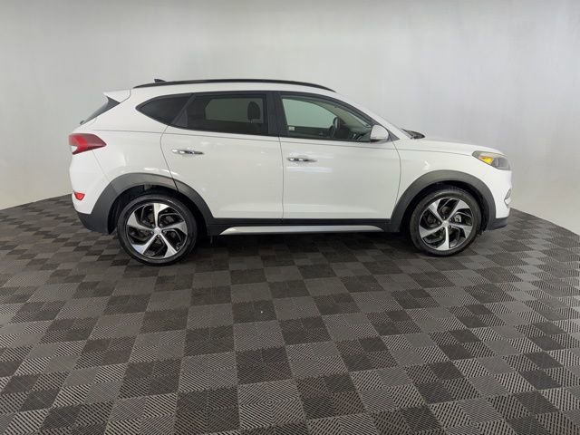 Used 2017 Hyundai Tucson Limited w/ Limited Ultimate Package 03 FWD image 4