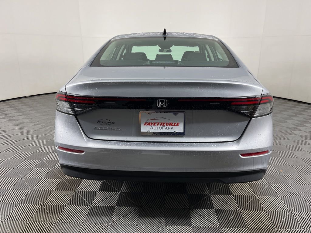 New 2025 Honda Accord SE image 9