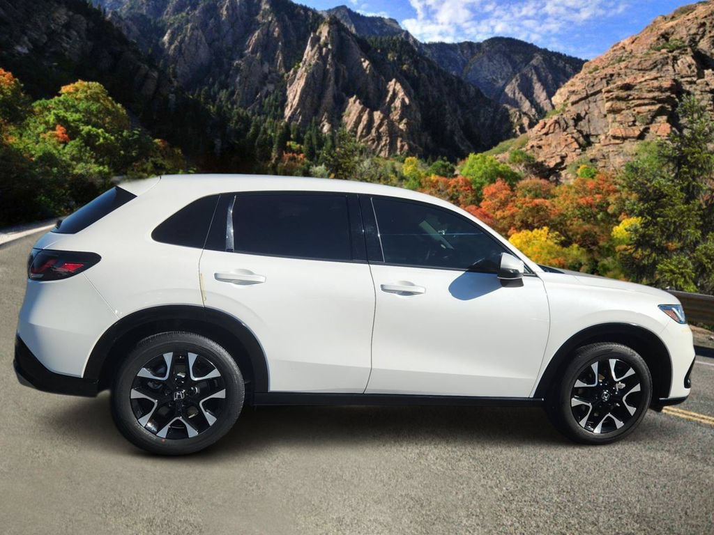 Used 2026 Honda HR-V EX-L image 2