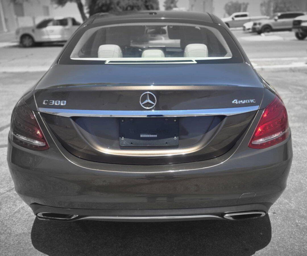 Used 2015 Mercedes-Benz C 300 4MATIC Sedan image 7