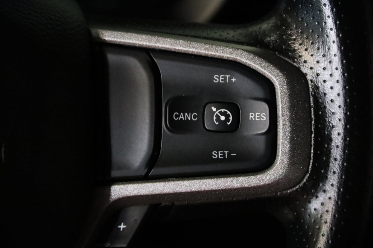 Used 2024 RAM 2500 Tradesman w/ Chrome Appearance Group AWD/4WD image 15
