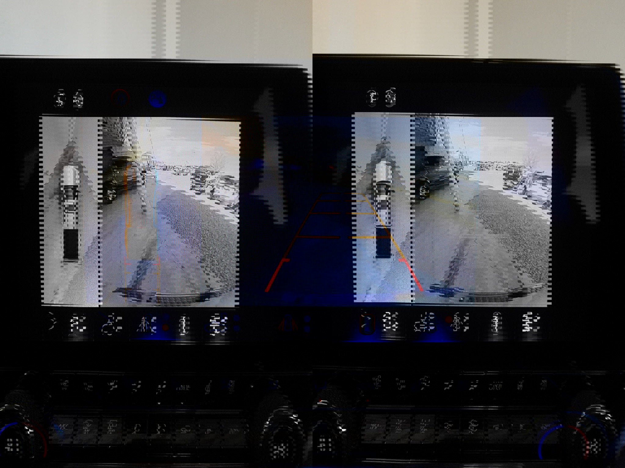 Used 2025 Chevrolet Colorado ZR2 w/ Technology Package image 33