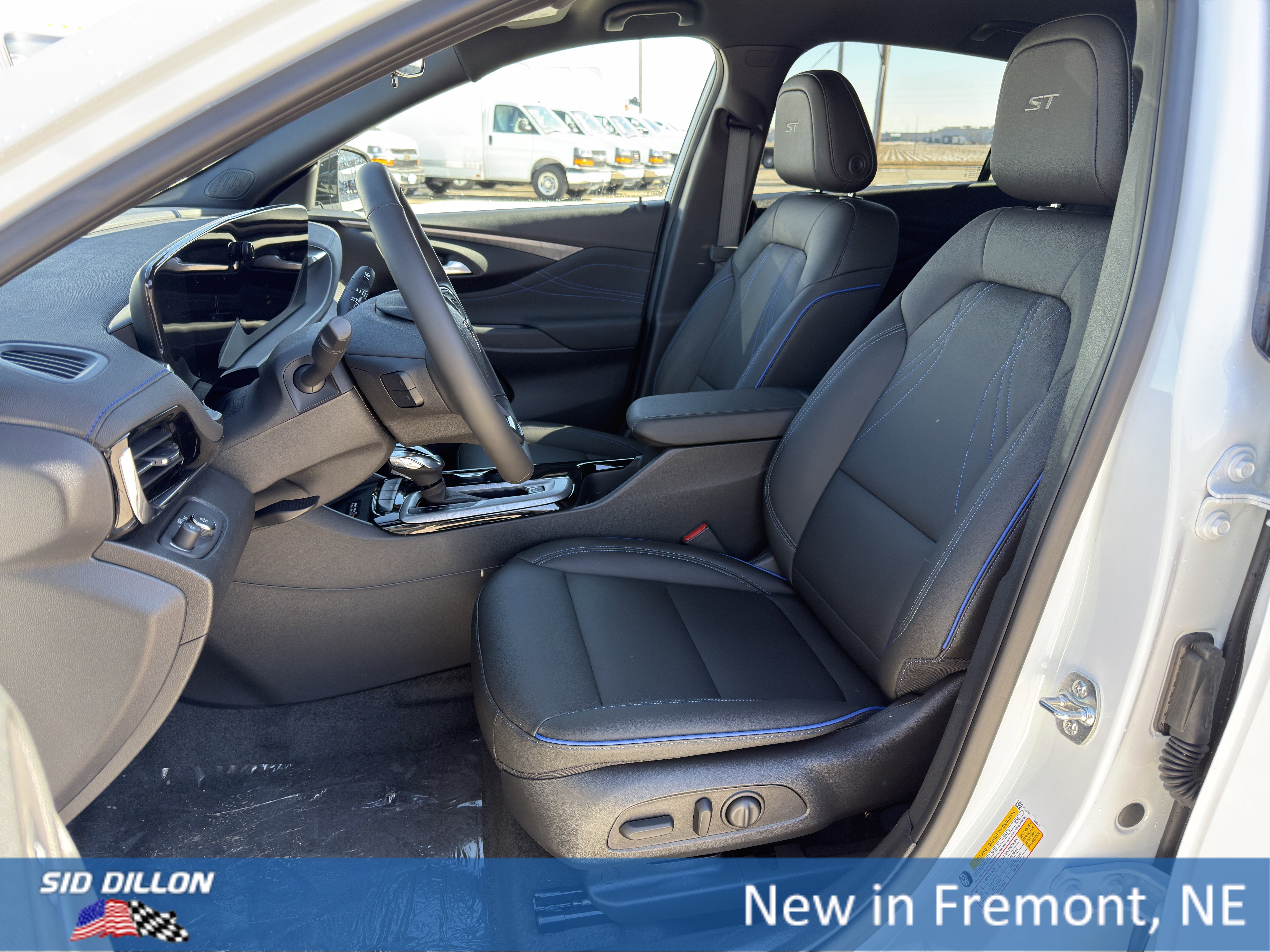 New 2026 Buick Envista Sport Touring image 12