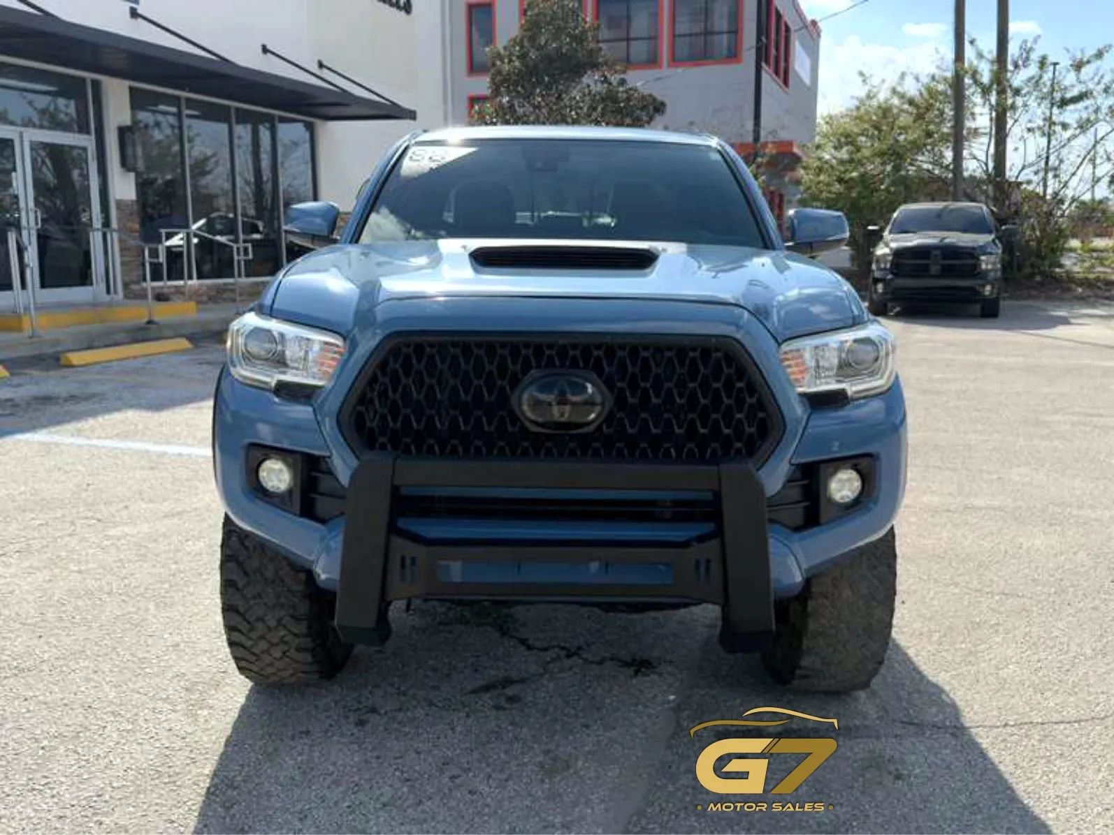 Used 2019 Toyota Tacoma TRD Sport AWD/4WD image 2
