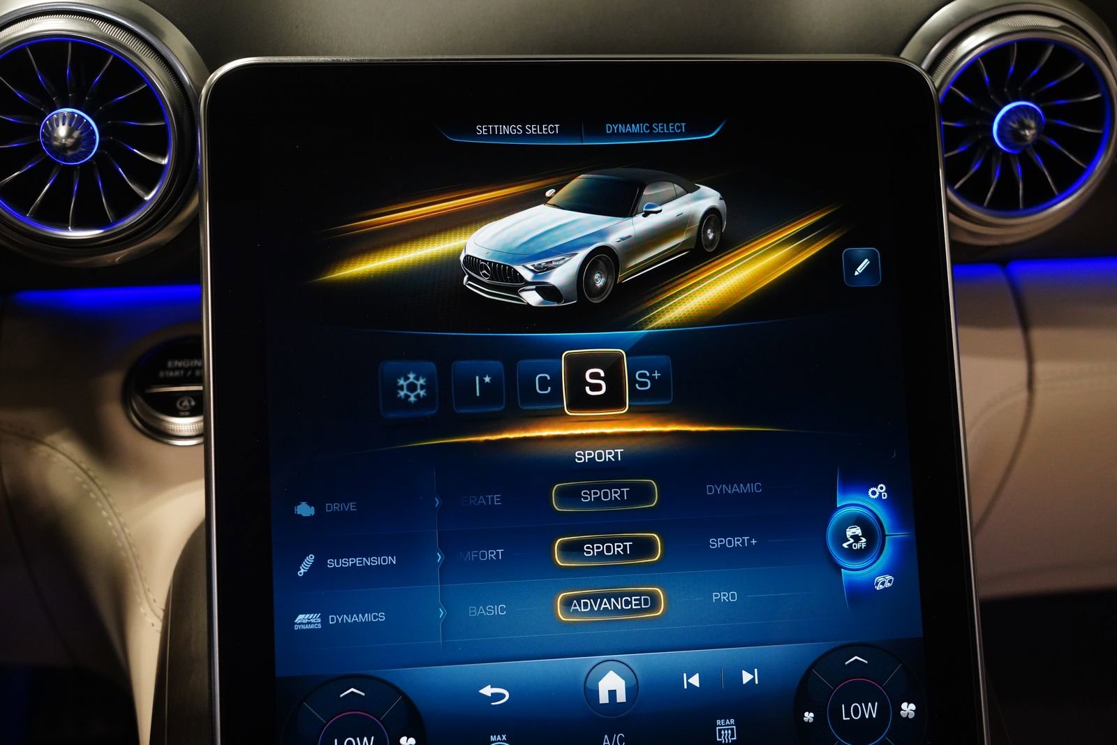 New 2026 Mercedes-Benz SL 55 AMG 4MATIC image 32